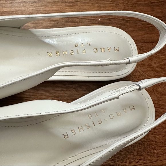 Marc Fisher LTD • Dalatee Slingback Pointed Toe Flat in Ivory‎ - Picture 2 of 5